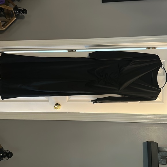 3/4 sleeve black dress with ruched middle, never worn, size XL - Picture 1 of 2
